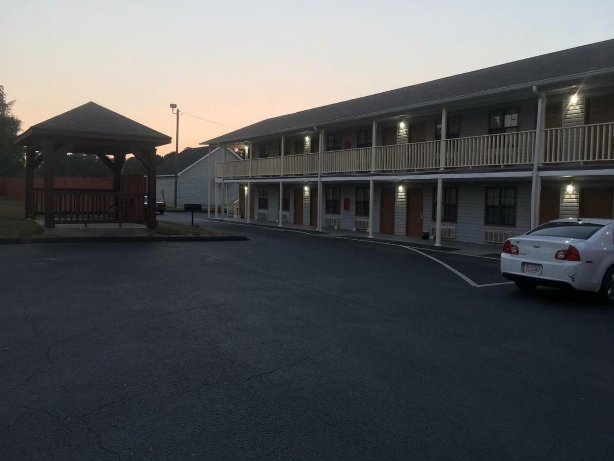 Loyalty Inn Hawkinsville Экстерьер фото